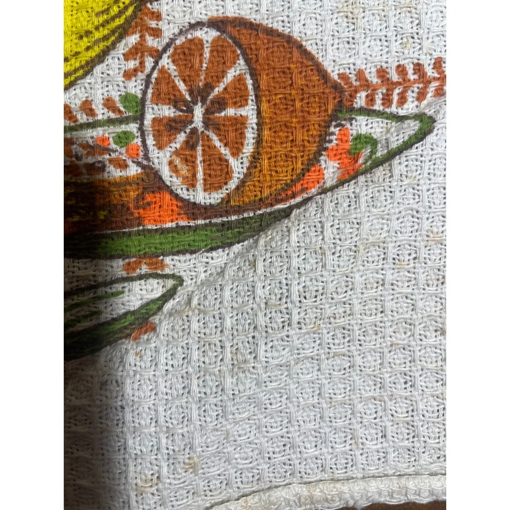 Vintage Leshner Waffle Weave Cotton Kitchen Tea Towel Retro Floral Fruit Orange
